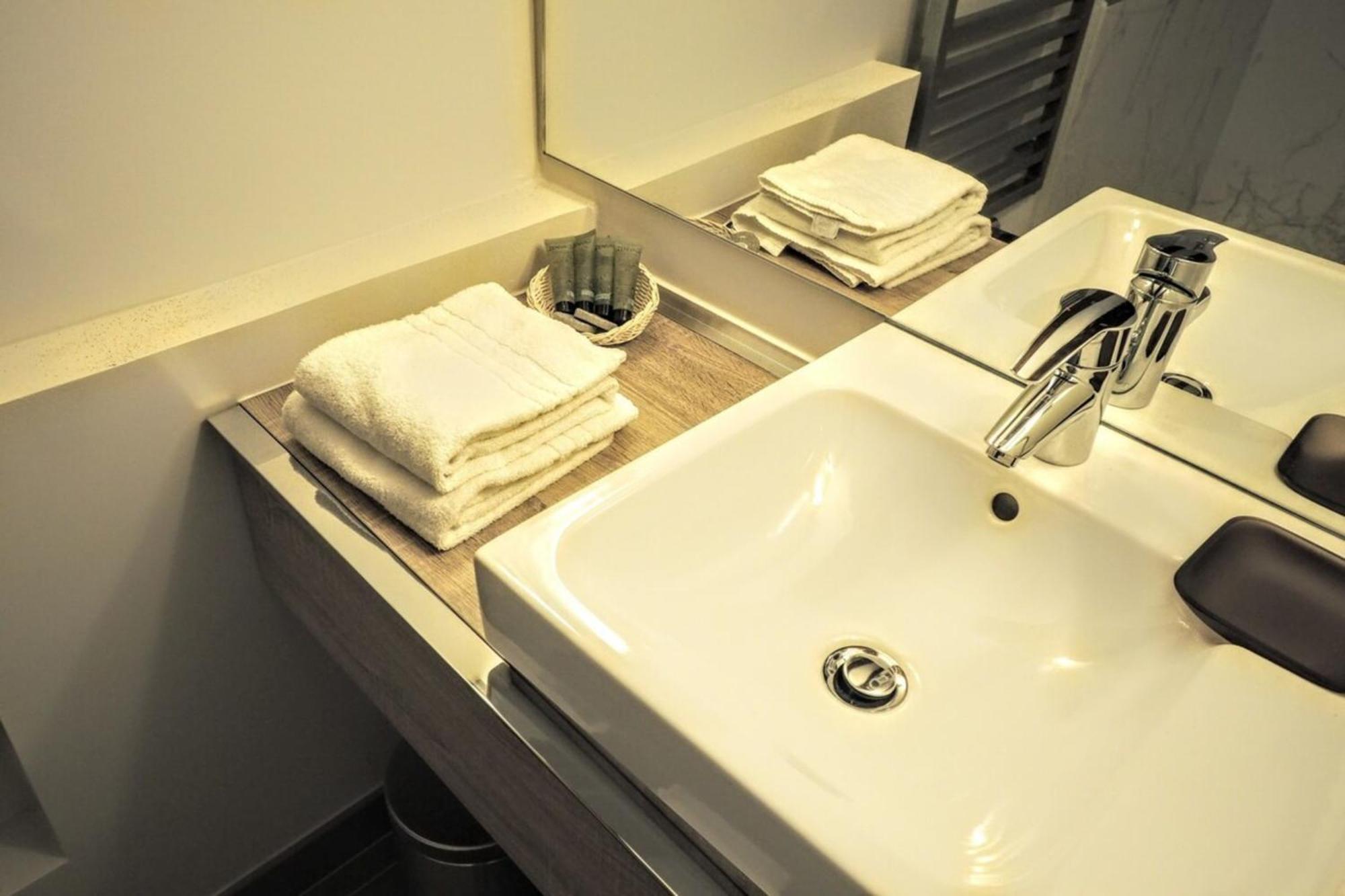Moliere Chicsuites Paris Eksteriør bilde
